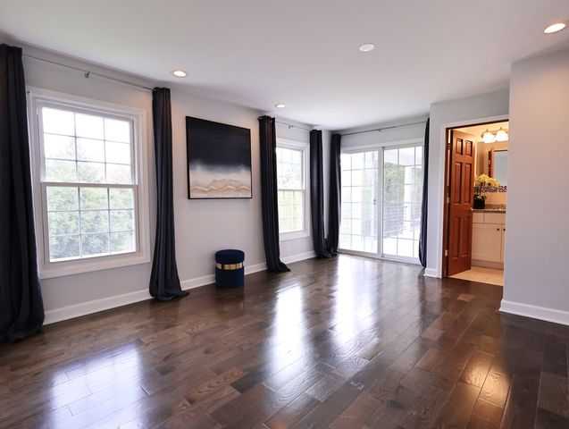 38 The Court of Greenway, Northbrook, IL 60062