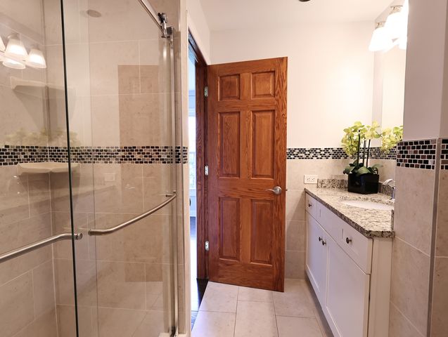38 The Court of Greenway, Northbrook, IL 60062