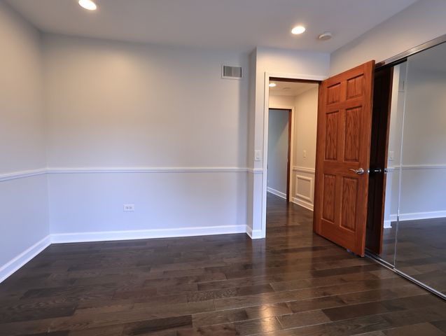 38 The Court of Greenway, Northbrook, IL 60062