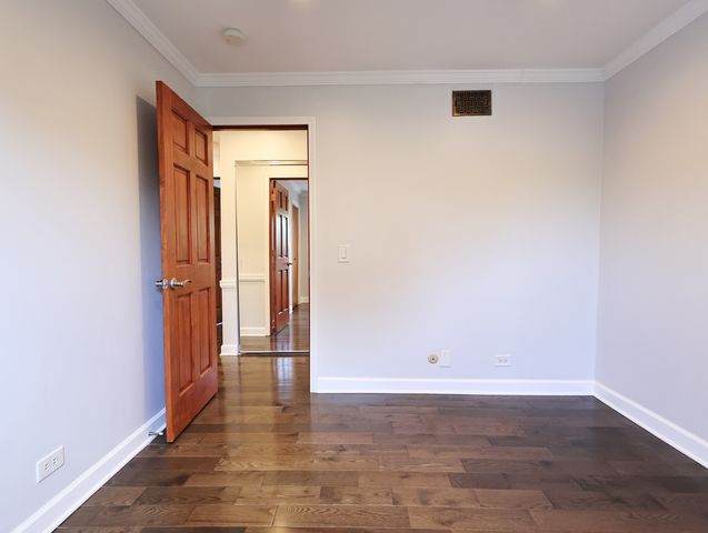 38 The Court of Greenway, Northbrook, IL 60062