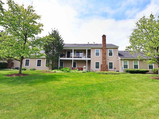 38 The Court of Greenway, Northbrook, IL 60062