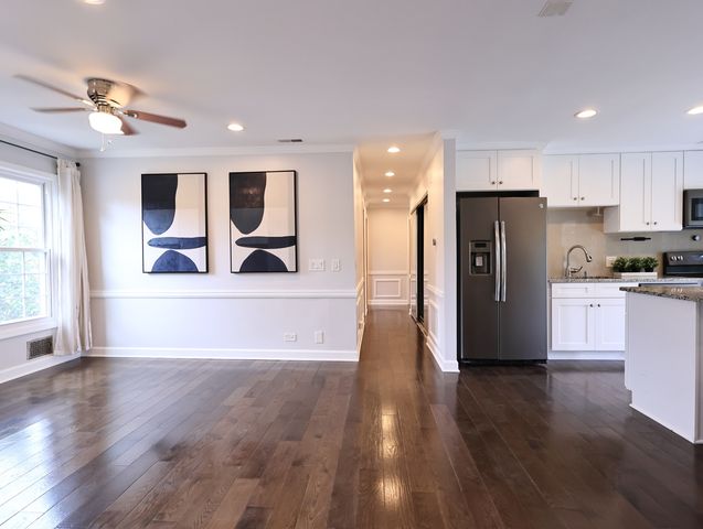 38 The Court of Greenway, Northbrook, IL 60062