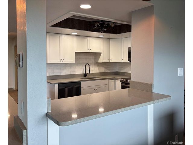 13800 E Marina Dr 102, Aurora, CO 80014
