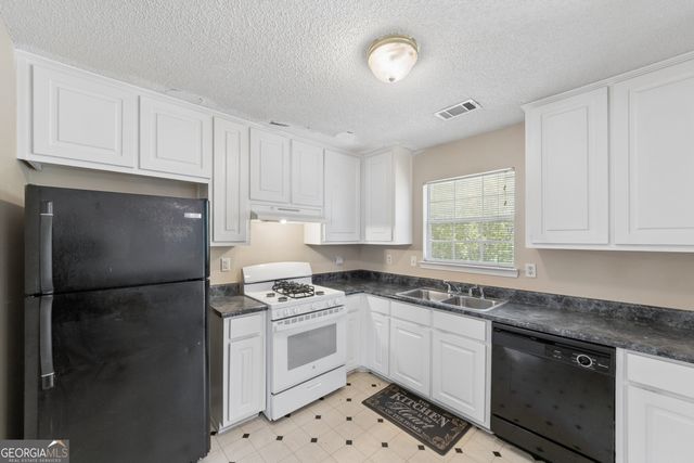 3602 Bristol Overlook, Rex, GA 30273