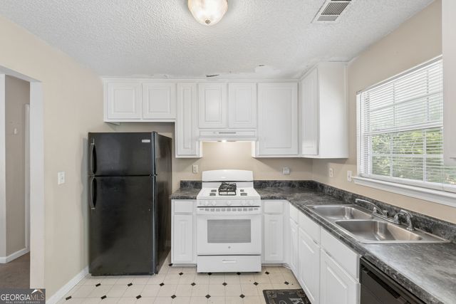 3602 Bristol Overlook, Rex, GA 30273