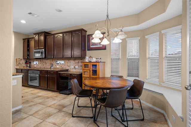 1725 Quails Nest Drive, Fort Worth, TX 76177