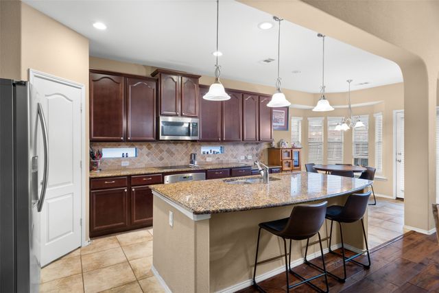 1725 Quails Nest Drive, Fort Worth, TX 76177