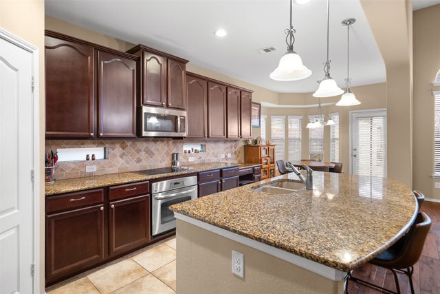 1725 Quails Nest Drive, Fort Worth, TX 76177