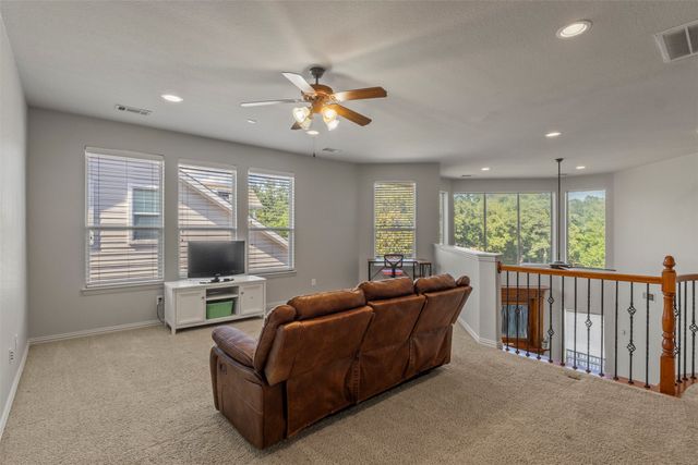 2302 Grizzly Run Lane, Euless, TX 76039