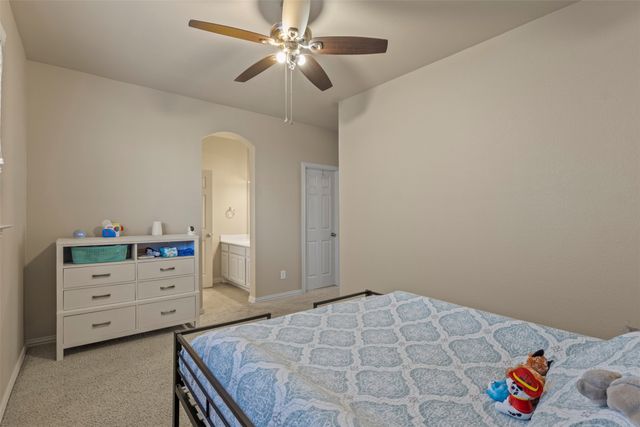 2302 Grizzly Run Lane, Euless, TX 76039