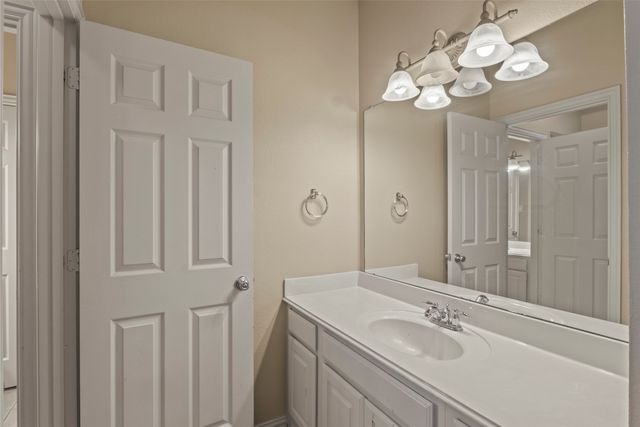 2302 Grizzly Run Lane, Euless, TX 76039