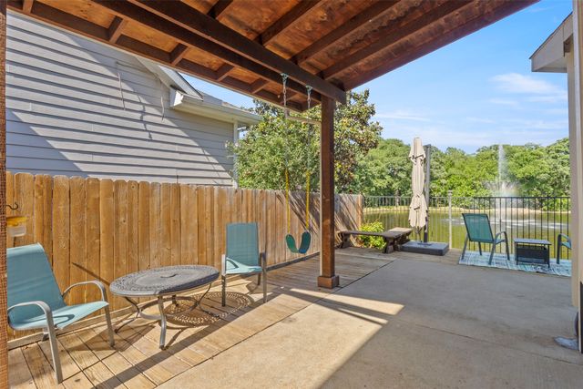 2302 Grizzly Run Lane, Euless, TX 76039