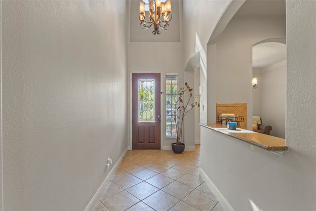 2302 Grizzly Run Lane, Euless, TX 76039