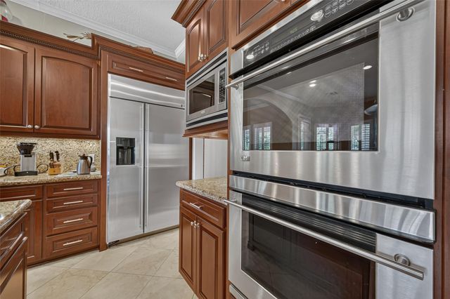 5219 Waterbeck Street, Fulshear, TX 77441
