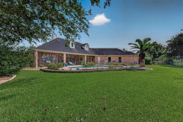 5219 Waterbeck Street, Fulshear, TX 77441