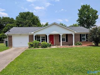506 Pumpkin Drive SW, Decatur, AL 35603