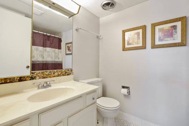 3704 215th Street 205, Matteson, IL 60443