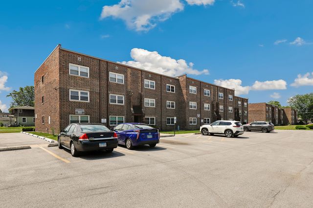 3704 215th Street 205, Matteson, IL 60443