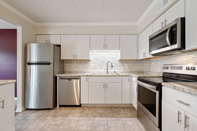 3704 215th Street 205, Matteson, IL 60443