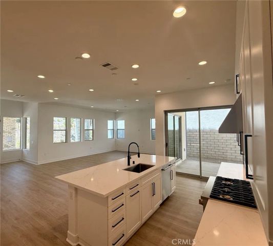 27430 Creekwood Lane, Valencia, CA 91381