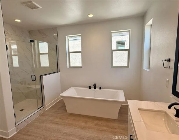 27430 Creekwood Lane, Valencia, CA 91381