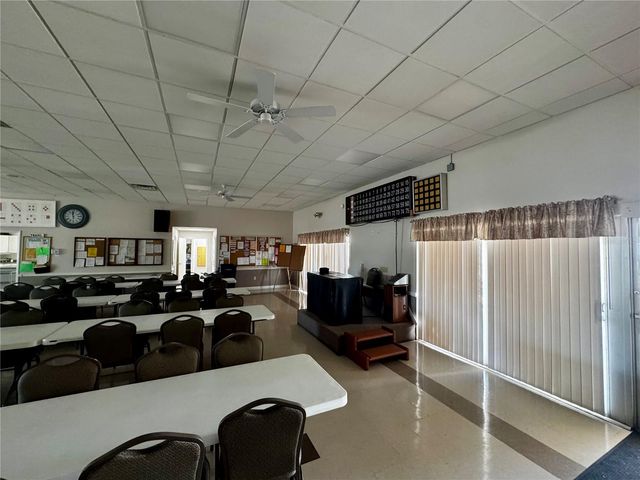 5619 BAYSHORE ROAD 142, Palmetto, FL 34221