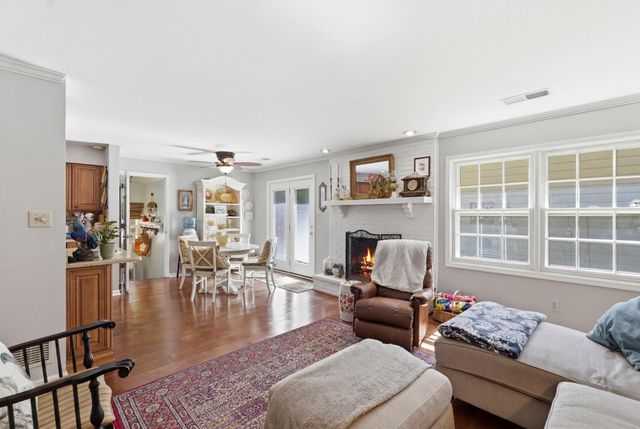 1152 Turkey Foot Road, Lexington, KY 40502
