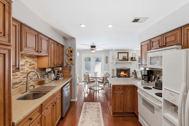 1152 Turkey Foot Road, Lexington, KY 40502