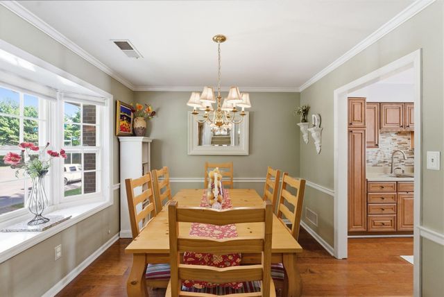 1152 Turkey Foot Road, Lexington, KY 40502