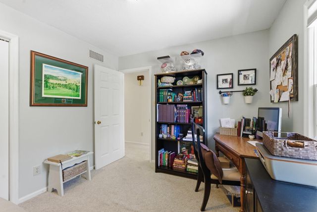 1152 Turkey Foot Road, Lexington, KY 40502