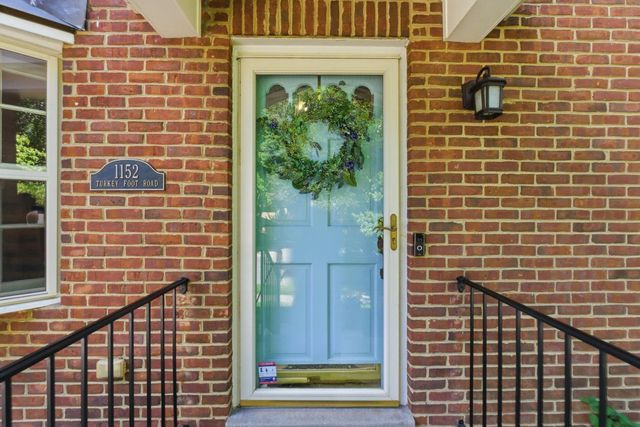 1152 Turkey Foot Road, Lexington, KY 40502