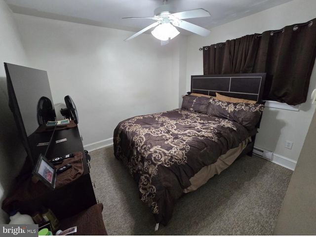 511 CHESTER PIKE, Sharon Hill, PA 19079