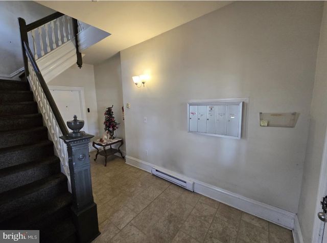 511 CHESTER PIKE, Sharon Hill, PA 19079