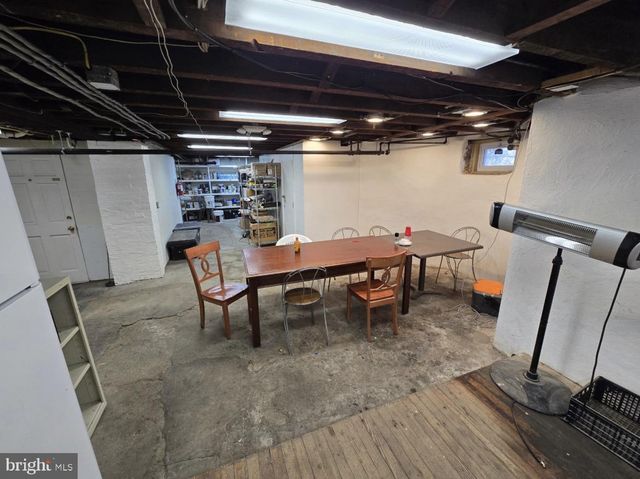 511 CHESTER PIKE, Sharon Hill, PA 19079