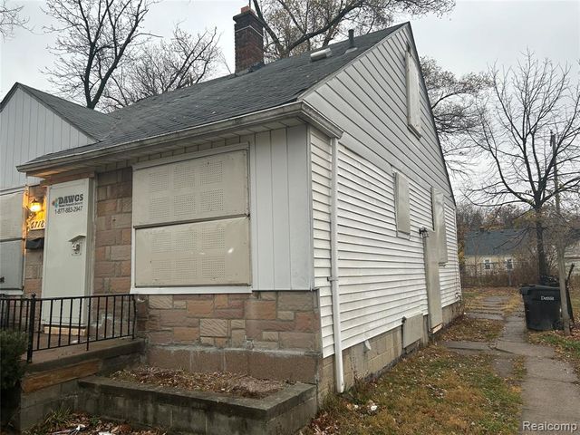 6718 Grandville Avenue, Detroit, MI 48228