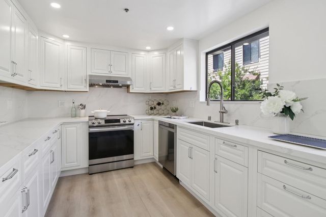 767 Loma Verde B, Palo Alto, CA 94303