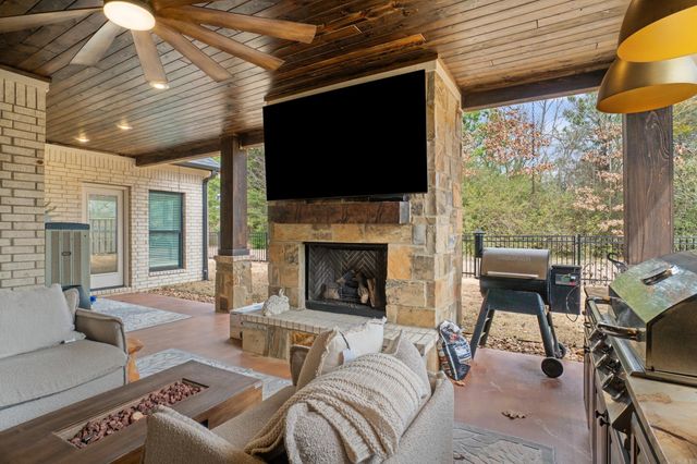 2706 Dominion Drive, Searcy, AR 72143