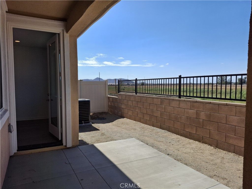 Image 11 of property listing at 31322 MINERS RIDGE Loop, Winchester, CA 92596