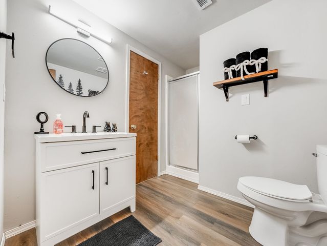 1409 N Wagon Wheel Ct, Derby, KS 67037