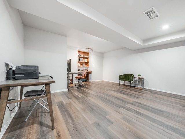 1409 N Wagon Wheel Ct, Derby, KS 67037