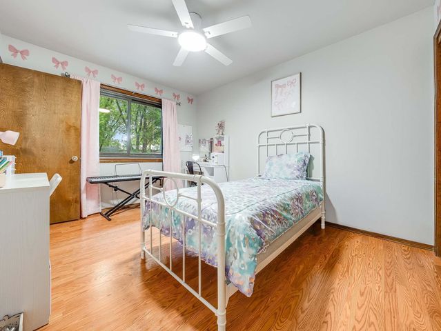 1409 N Wagon Wheel Ct, Derby, KS 67037