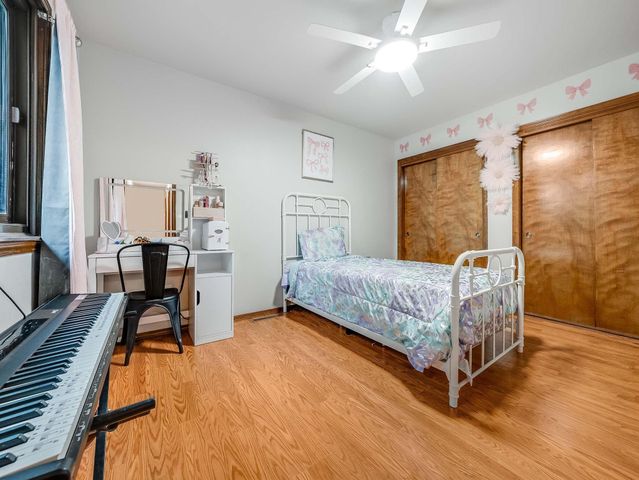 1409 N Wagon Wheel Ct, Derby, KS 67037