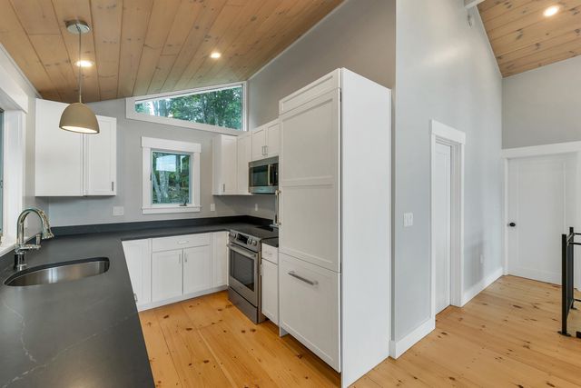 456 Sheridan Road, Moultonborough, NH 03254