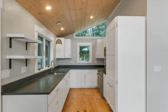 456 Sheridan Road, Moultonborough, NH 03254