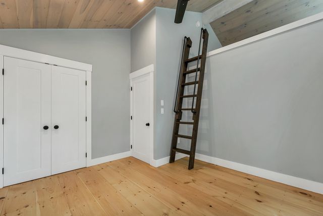 456 Sheridan Road, Moultonborough, NH 03254