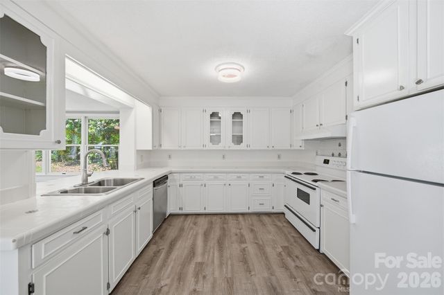 1321 Saluda River Drive, West Columbia, SC 29169