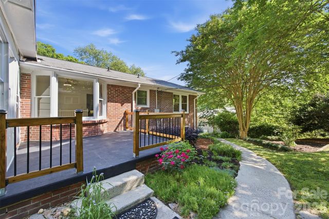 1321 Saluda River Drive, West Columbia, SC 29169