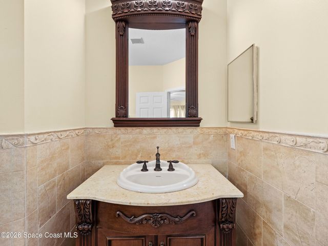 319 Gardendale Circle SE, Palm Bay, FL 32909