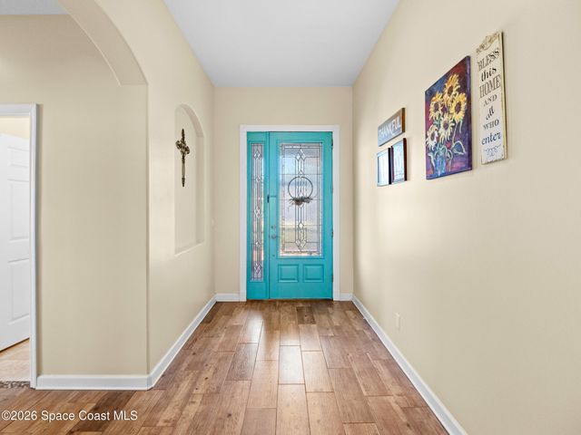 319 Gardendale Circle SE, Palm Bay, FL 32909