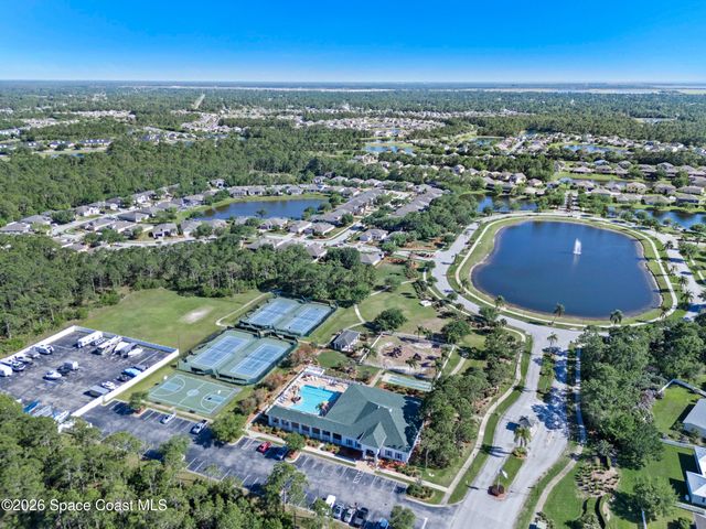 319 Gardendale Circle SE, Palm Bay, FL 32909